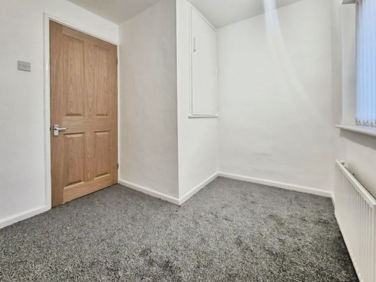 3 bedroom House To Let - Photo 1