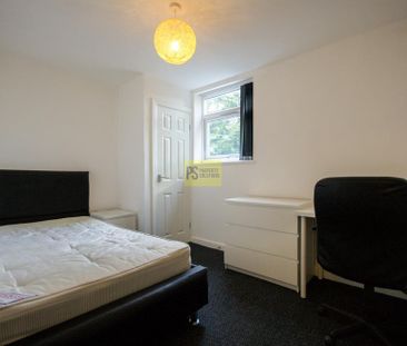 5 bedroom terraced house to rent - Photo 3