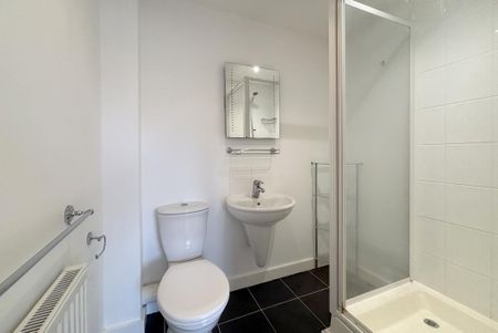 2 bedroom apartment to rent - Photo 4