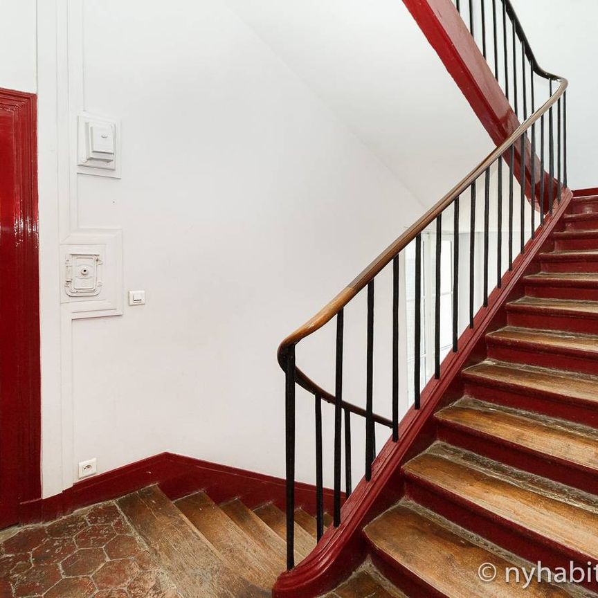 Logement à Paris, Location meublée - Photo 1