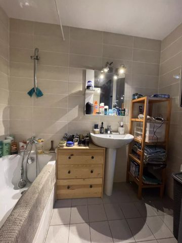 Location Appartement 3 pièces 63m² NIMES 30000 - Photo 5