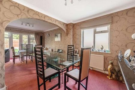 Jellicoe Gardens, Harrow, HA7 - Photo 4