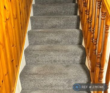 4 bedroom flat to rent - Photo 5