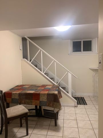 For Lease - 200 Phyllis Avenue Unit# Lower, Toronto, Ontario - Photo 5