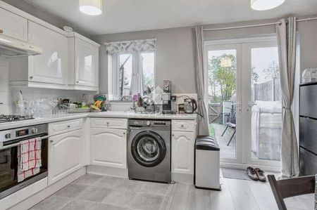 Braithwaite Drive, Colchester Essex, CO4 - Photo 3