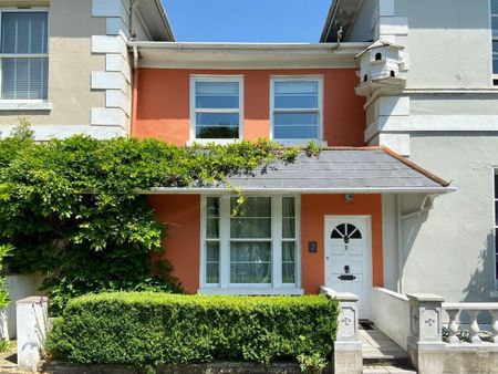 2 bedroom terraced house to rent - Photo 2