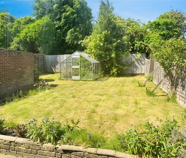 Leyland Gardens, Shinfield, Reading, RG2 - Photo 6