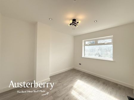 Cemlyn Avenue, Blurton, Stoke-On-Trent - Photo 4