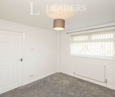 3 bedroom house to rent Barnwood Close, Mickleover, DE3 - Photo 1