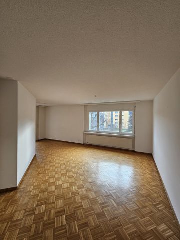 Helle Wohnung an der Grenze Affoltern/Oerlikon - Photo 2