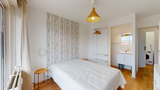 ABREUVOIR Roommate 3 Bedrooms at Metz - Photo 1