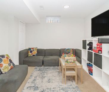 For Lease - 46 Oakmeadow Drive, Brampton, Ontario - Photo 2