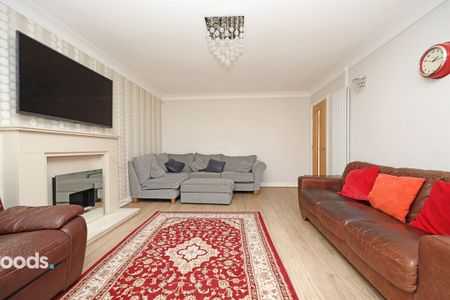 4 bed detached house to rent in Tolkien Way, Stoke-on-Trent, Staffordshire - Photo 4