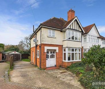 Tamarisk Avenue, Reading, Berkshire, RG2 - Photo 2