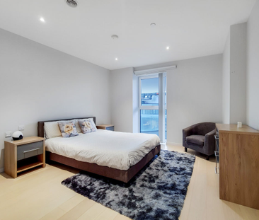 Glasshouse Gardens, London, E20 - Photo 3