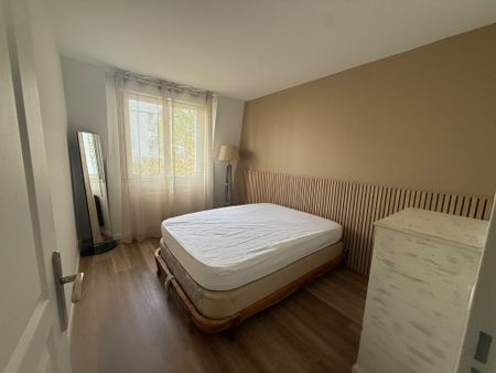 Location Appartement 3 pièces 66m² NOISY LE GRAND 93160 - Photo 5