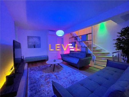 [VIDEO] Triplex Penthouse | 50 SQM Terrace | Parking Included | Philips HUE - Photo 5
