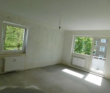 2-Zi.-Whg. mit neuem Wannenbad und kl. Balkon, Übergabe ohne Tapeten/Oberböden - Foto 4