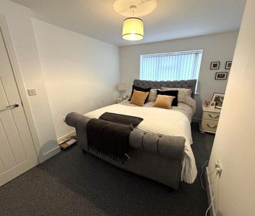 2 bedroom apartment to rent - Photo 4