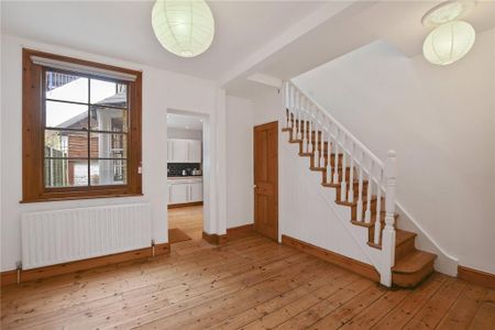 2 bedroom terraced house to rent - Photo 4
