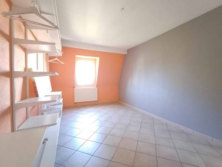 Dans une maison de maître, 3.5 pièces avec cachet - Photo 3