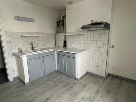 Location Appartement 3 pièces 61m² - Photo 2