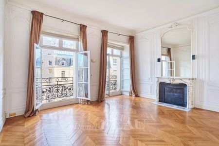 Appartement à louer à Paris 8Ème - Photo 4