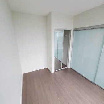 DONT MISSOUT - 2 BED + DEN CORNER UNIT - High Floor - Photo 1