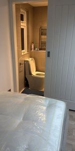 Room in a Shared House, St. Georges Avenue, E7 - Photo 4