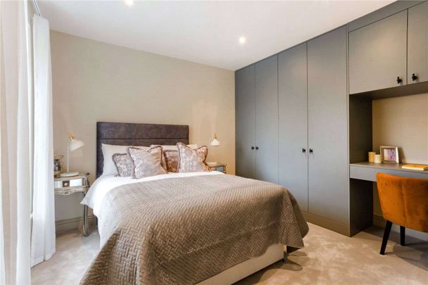 Trinity Road, London, SW18 3SN - Photo 1