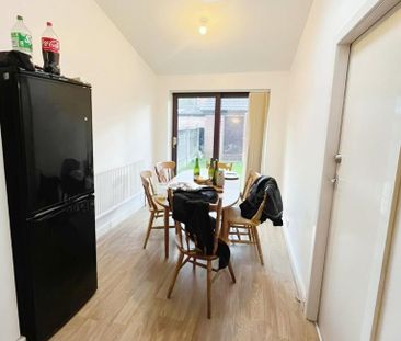 7 bedroom semi-detached house to rent - Photo 4