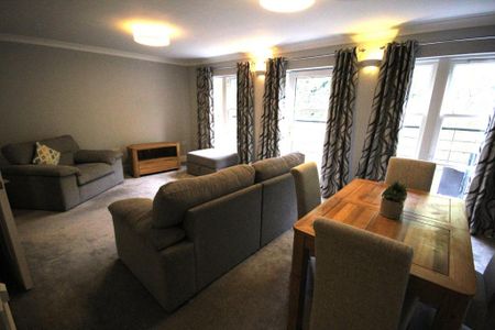 2 bedroom apartment to rent - Photo 3