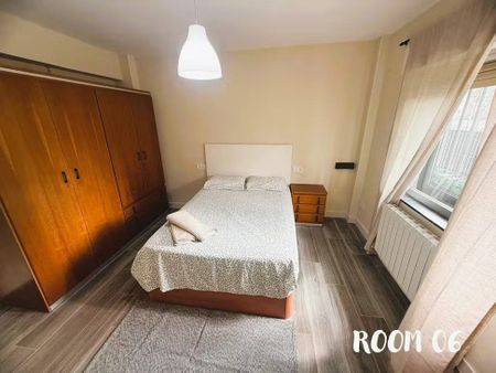 Calle Doña Francisquita, Madrid, Community of Madrid 28041 - Photo 3