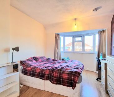 5 bedroom semi-detached house to rent - Photo 5