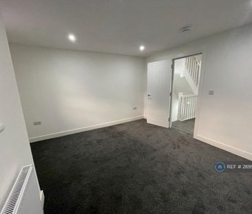 2 bedroom end of terrace house to rent - Photo 4
