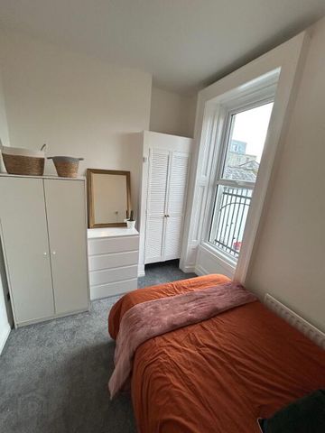 Apt 2, 12 Wellington Park, Belfast, BT9 6DJ - Photo 5