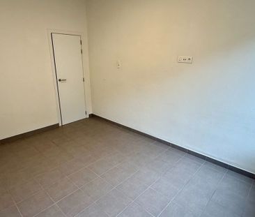 Appartement te huur in Gentbrugge voor € 695 met 1 slaapkamer - Photo 2