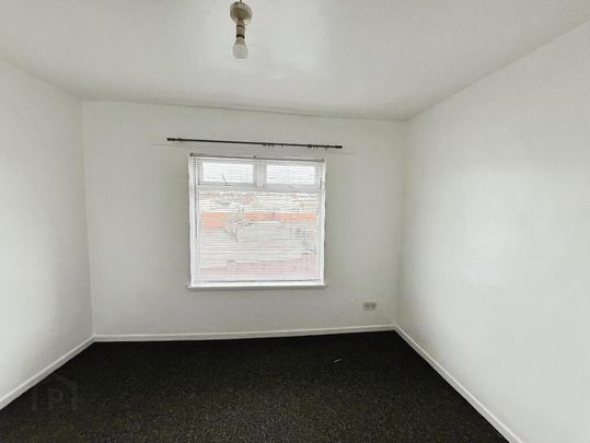 21 Ridgeway Street, Lisburn, BT28 1BY - Photo 1