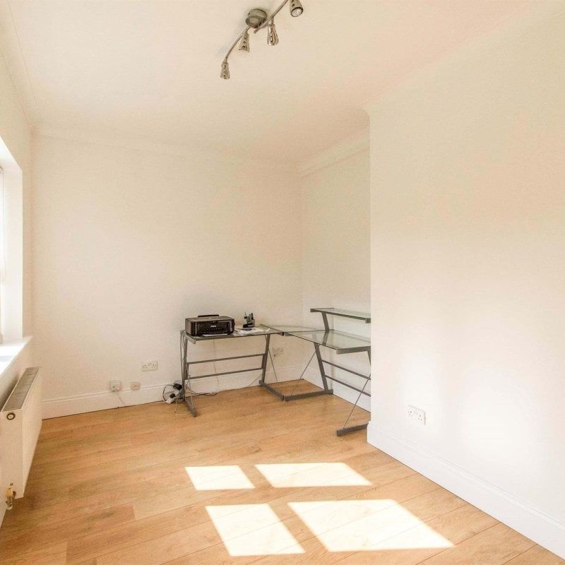 Princess Road - Photo 1