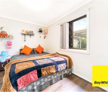 Charming Family Home in Blacktown - Photo 6