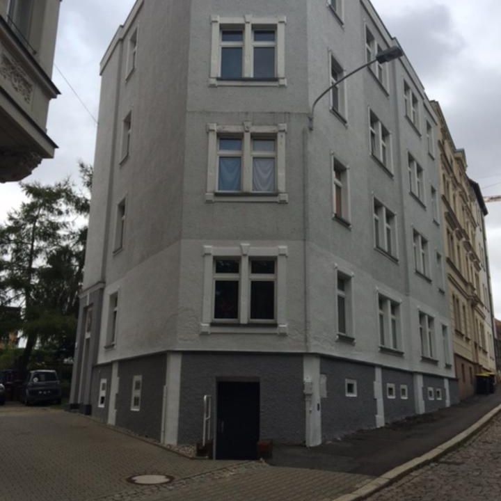 Familienwohnung mit 4 Zimmern in Zeitz - Photo 2