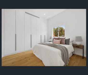 NEWLY REFURBISHED FAMILY HOME IN GREAT LOCATION - Photo 5