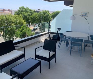 3 Bedroom Apartment For Rent in Estepona, Málaga - Photo 5