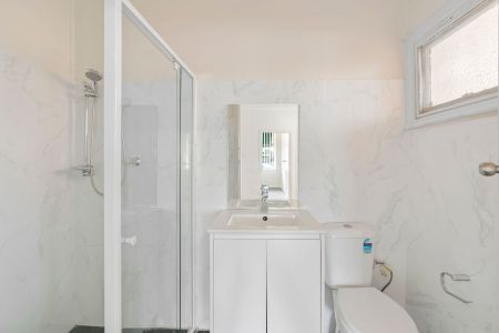 Two Bedroom Unit In The Entrance - Photo 2