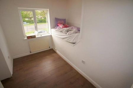 3 bedroom house to rent Stroma Close, Sinfin, Derby, DE24 - Photo 4