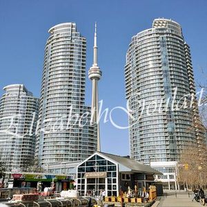 218 QUEENS QUAY WEST - HIGH FLOOR 1 BEDROOM W/LAKE VIEWS - Photo 2