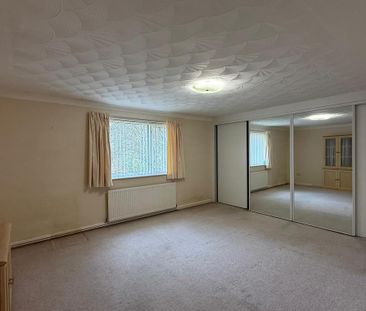 3 bedroom detached bungalow to rent - Photo 2