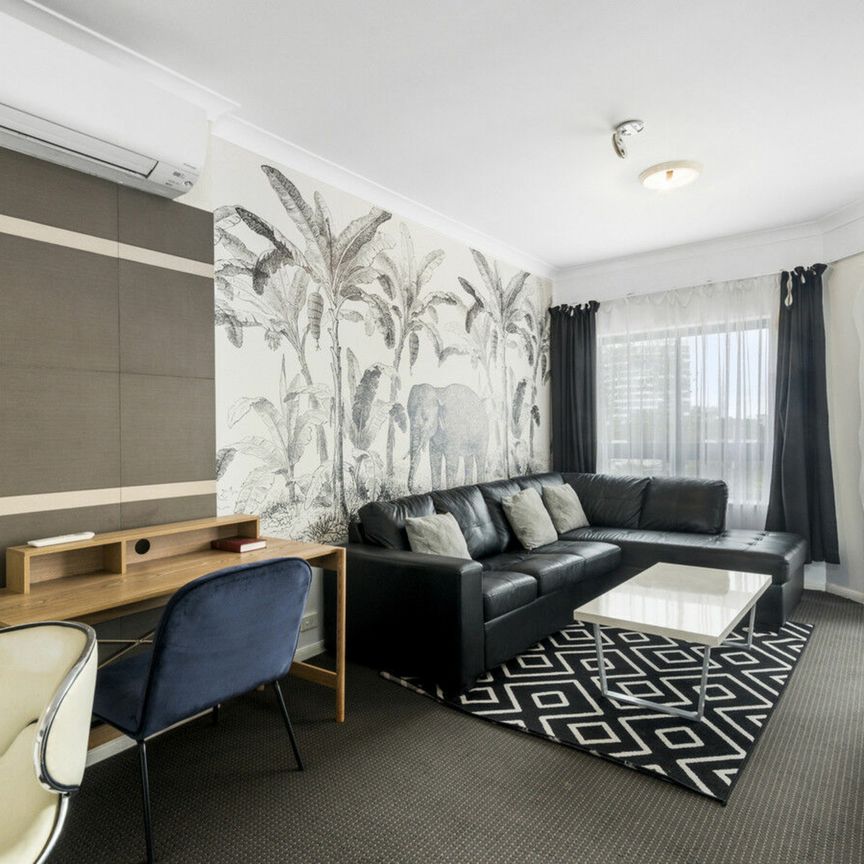 One Bedroom Resort Style Living - Fully Furnished! - Photo 1