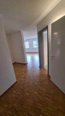 APPARTEMENT DE 5½ PIECES PROCHE DE TOUTES COMMODITES - Foto 1