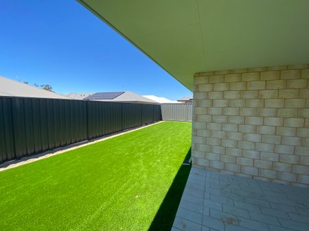 STUNNING BRAND NEW FAMILY HOME - MORE PHOTO'S COMING SOON! - Photo 3